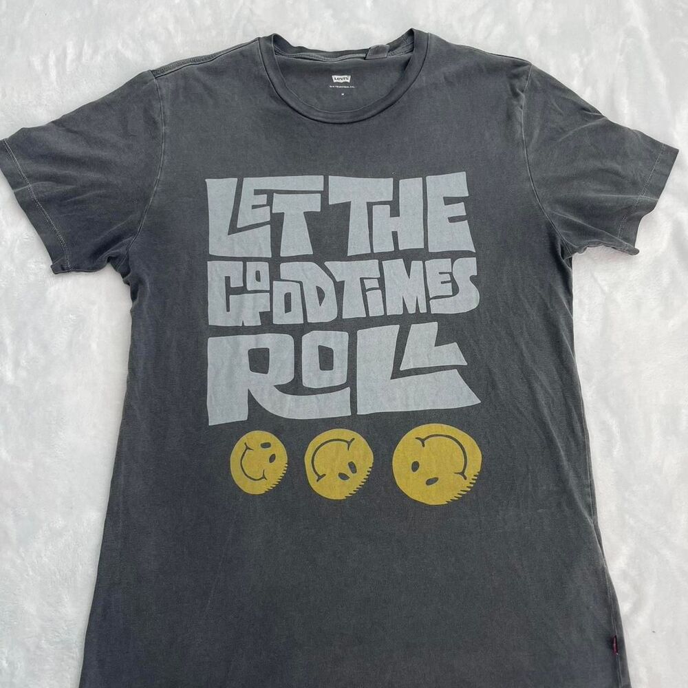 Levi's Let The Good Times Roll Graphic Tee Women's M